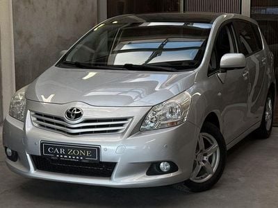 Gebraucht Toyota Verso Edition 147 PS (108 kW) 2011 Silber Van / Kleinbus
