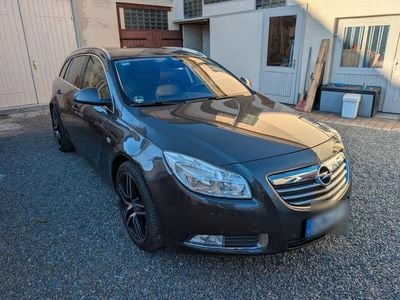 Gebraucht Opel Insignia Edition 160 PS (117 kW) 2009 Braun Kombi