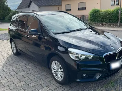 Gebraucht BMW 218 Gran Tourer 150 PS (110 kW) 2015 Schwarz Van / Kleinbus