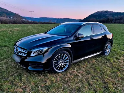 Gebraucht Mercedes GLA250 AMG line 211 PS (155 kW) 2019 Schwarz SUV