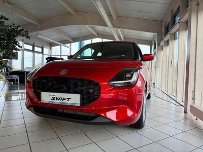 Neu Suzuki Swift Comfort 83 PS (61 kW) 2025 Rot Limousine