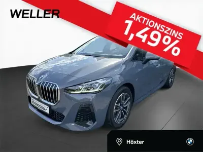 Gebraucht BMW 220 Performance 156 PS (114 kW) 2025 Grau Van / Kleinbus