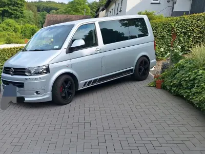 Gebraucht VW Multivan Team 140 PS (102 kW) 2011 Silber Van / Kleinbus