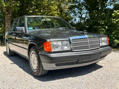 Gebraucht Mercedes 190 122 PS (89 kW) 1992 Schwarz Limousine