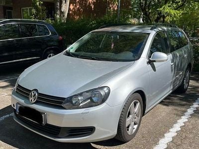 Usata VW Golf VI Comfortline 105 CV (77 kW) 2011 Argento Utilitaria