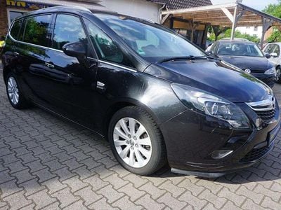 Karbonschw graphitschw midnigh Gebraucht 2016 Opel Zafira Tourer Innovation Van / Kleinbus | 7.999 € (Guter Preis)