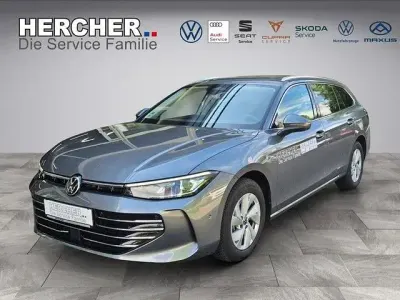 Gebraucht VW Passat Elegance 150 PS (110 kW) 2026 Grau Kombi