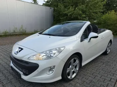 Gebraucht Peugeot 308 CC Platinum 156 PS (114 kW) 2010 Lack weiss perlglänzend Cabrio
