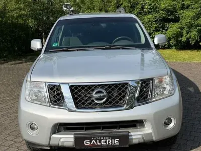 Gebraucht Nissan Pathfinder SE 190 PS (139 kW) 2012 Silber SUV