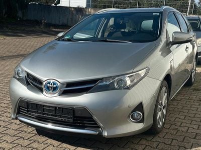 Toyota Auris Hybrid