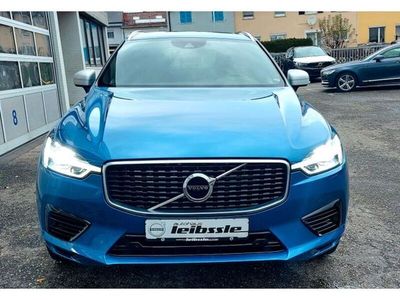 Bursting blue (metallic) Gebraucht 2019 Volvo XC60 SUV | 35.990 €