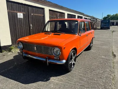 Second-hand Lada 1200 65 CP (47 kW) 1975 Portocaliu Break