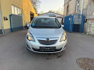 Gebraucht Opel Meriva Innovation 110 PS (80 kW) 2012 Argon silber/ice silver (m2) Van / Kleinbus