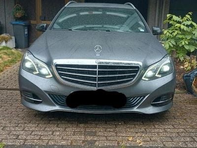 Mercedes E200