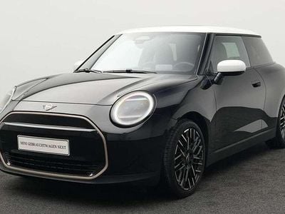 Gebraucht Mini Cooper Favoured 135 kW (184 PS) 2024 Schwarz Kleinwagen