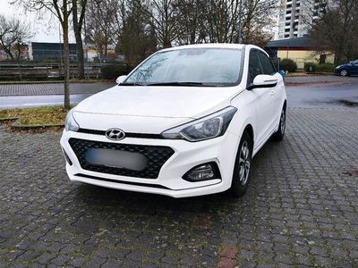 gebraucht Hyundai i20 Trend (TÜV 2/2026)