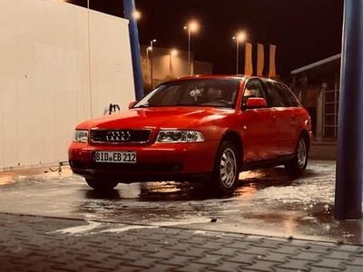 Gebraucht Audi A4 125 PS (91 kW) 1999 Rot Kombi