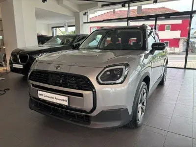 Käytetty Mini Cooper Countryman 170 HP (125 kW) 2024 Hopea Katumaasturi