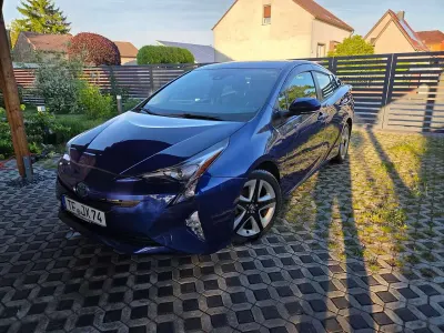 Gebraucht Toyota Prius Comfort 122 PS (89 kW) 2016 Blau Limousine
