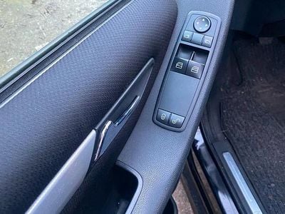 Usata Mercedes A150 Avantgarde 95 CV (69 kW) 2007 Nero SUV