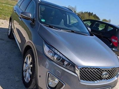 Second-hand Kia Sorento Platinum Edition 200 CP (147 kW) 2016 Gri SUV