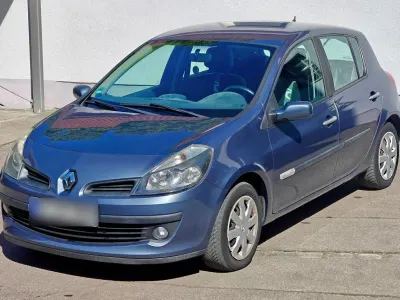 Brugt Renault Clio III Rip Curl 75 HK (55 kW) 2008 Blå Sedan