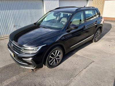 Gebraucht VW Tiguan Life 150 PS (110 kW) 2022 Schwarz SUV