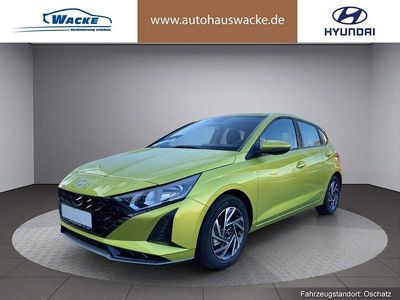 Farbe: hellgr?n Neu 2025 Hyundai i20 Trend Limousine | 24.870 € (Etwas zu teuer)