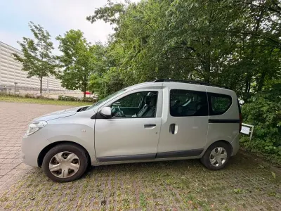 Gebraucht Dacia Dokker 116 PS (85 kW) 2016 Silber Van / Kleinbus
