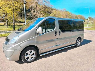 Second-hand Renault Trafic 114 CP (83 kW) 2010 Gri Monovolum