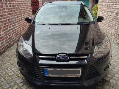 Gebraucht Ford Focus Titanium 140 PS (102 kW) 2014 Schwarz Limousine