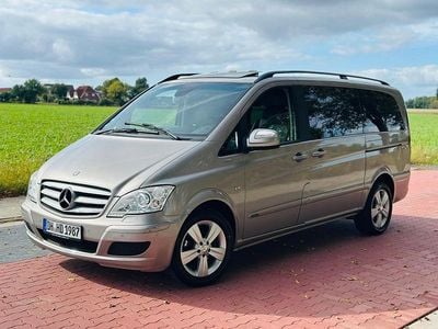 Mercedes Viano