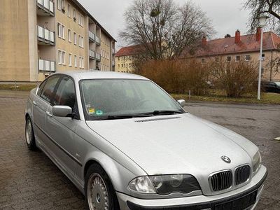 Gebraucht BMW 320 Performance 170 PS (125 kW) 2001 Silber Limousine