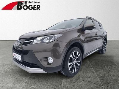 Braun Gebraucht 2015 Toyota RAV4 Edition-S SUV | 15.990 € (Fairer Preis)