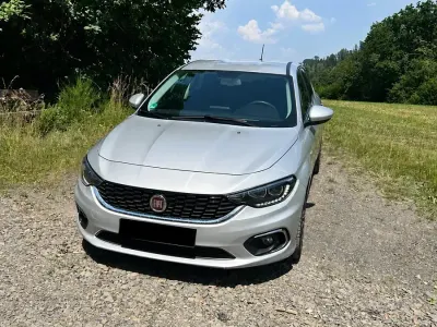 Gebraucht Fiat Tipo 120 PS (88 kW) 2016 Silber Coupé