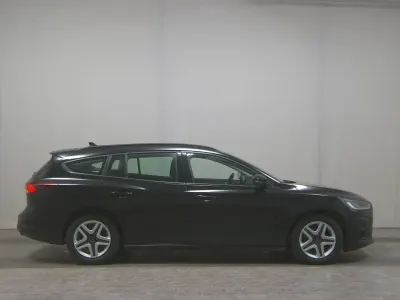 Gebraucht Ford Focus Cool & Connect 120 PS (88 kW) 2022 Schwarz Kombi
