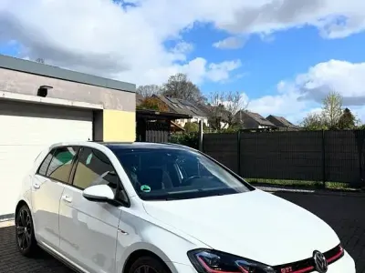Gebraucht VW Golf VIII GTI 245 PS (180 kW) 2020 Weiß Limousine