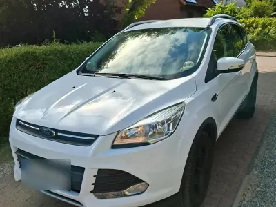 Gebraucht Ford Kuga 150 PS (110 kW) 2016 Weiß SUV