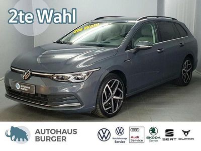 Delfingrau (metallic) Gebraucht 2022 VW Golf VIII Style Kombi | 16.540 € (Guter Preis)