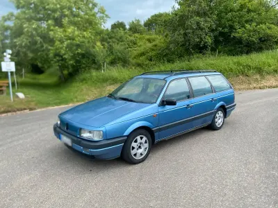 Gebraucht VW Passat 93 PS (68 kW) 1993 Blau Kombi