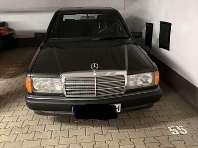 Usata Mercedes 190 109 CV (80 kW) 1991 Nero Berlina