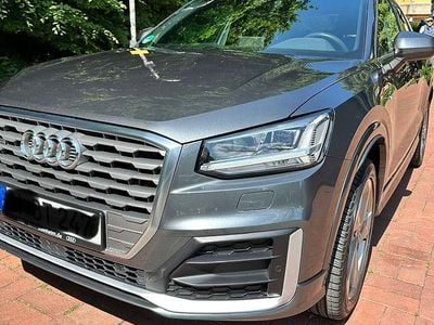 Gebraucht Audi Q2 Design 190 PS (139 kW) 2018 Grau SUV