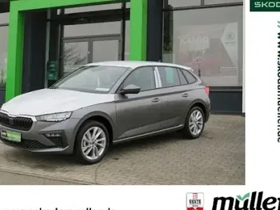 Neu Skoda Scala Essence 116 PS (85 kW) 2025 Grau Kleinwagen