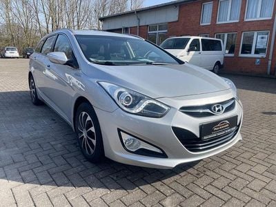 Gebraucht Hyundai i40 Edition 135 PS (99 kW) 2012 Silber Kombi