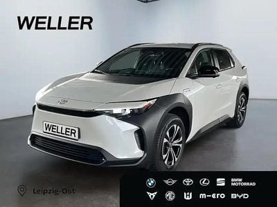 Gebraucht Toyota bZ4X Basis 150 kW (204 PS) 2023 Weiss SUV