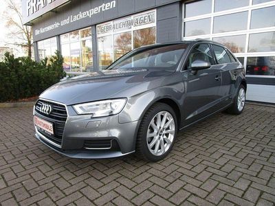 Grau Gebraucht 2019 Audi A3 Design Limousine | 17.990 € (Fairer Preis)