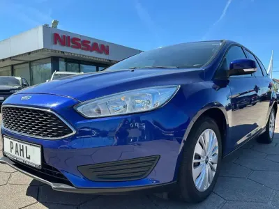 Usata Ford Focus Trend 86 CV (63 kW) 2017 Blu Station wagon