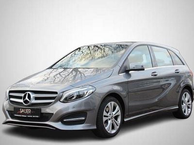 Gebraucht Mercedes B200 Edition 156 PS (114 kW) 2018 Grau Van / Kleinbus