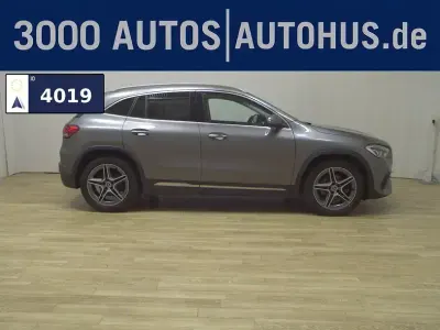 Gebraucht Mercedes GLA200 AMG line 150 PS (110 kW) 2023 Grau SUV