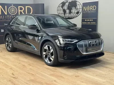 Gebraucht Audi e-tron S-Line 300 kW (408 PS) 2023 Brillantschwarz SUV